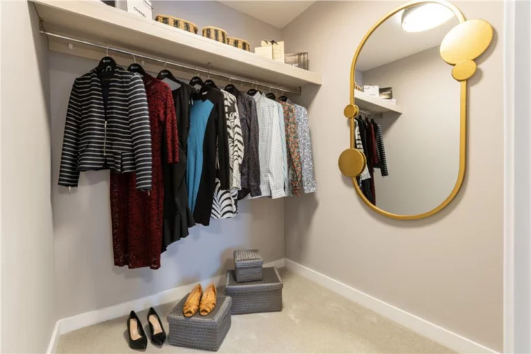 Image carousel 3176256 1762049775