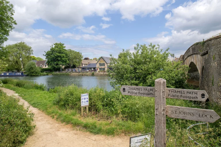 Image carousel 3196181 1739934089