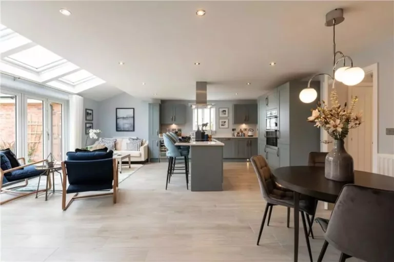 Image carousel 3232516 1744028545