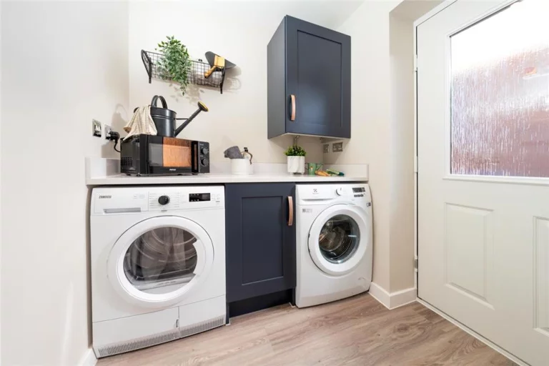 Image carousel 3254916 1773368298