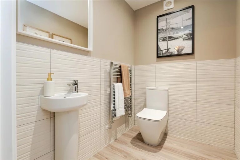 Image carousel 3309036 1773367777