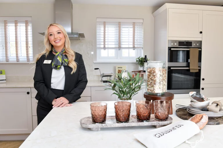 Image carousel 3457976 1756432846