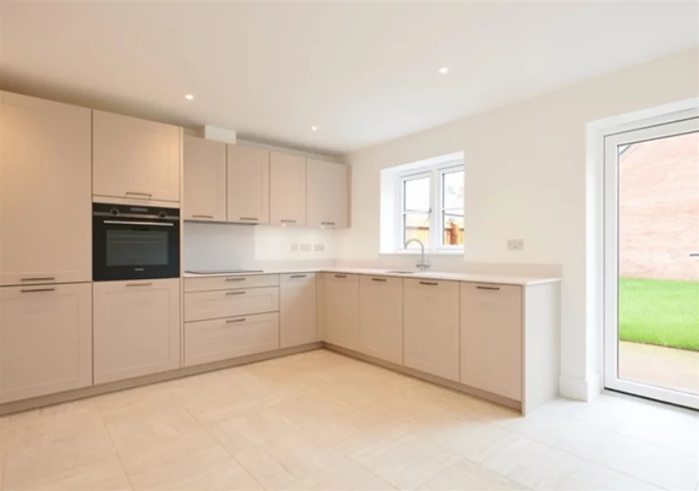 Image carousel 3491411 1760897045