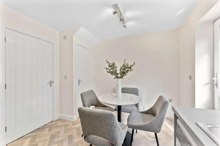 Image carousel 3493026 1761271288