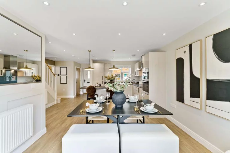 Image carousel 3493081 1761271289