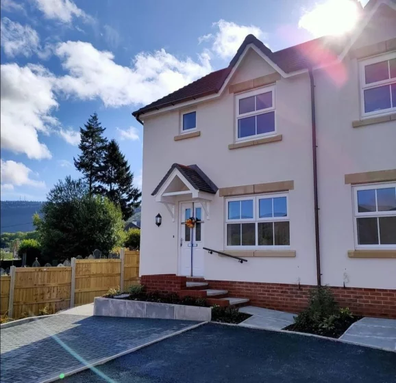 Image carousel 3493841 1761316567