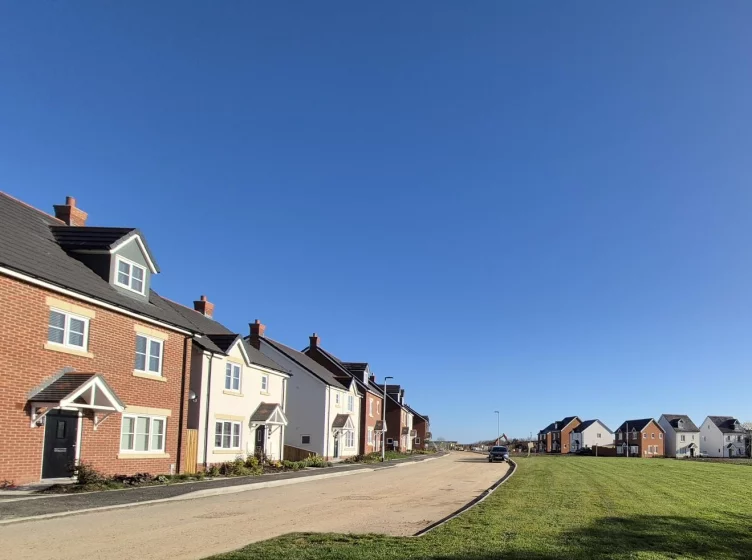 Image carousel 3493846 1761316571