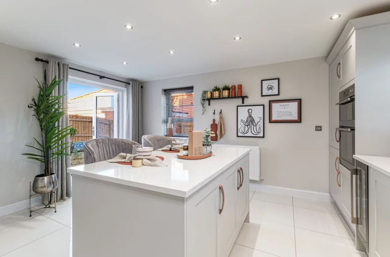 Image carousel 3494661 1761361486