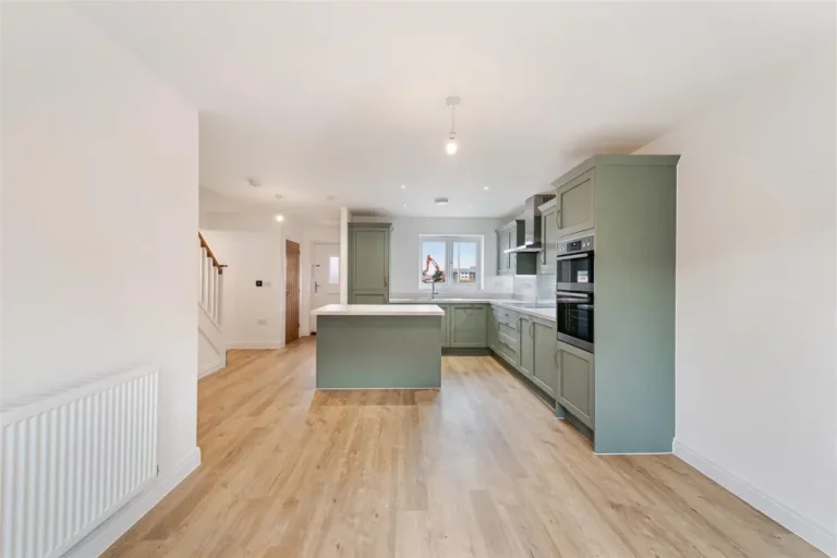 Image carousel 3495811 1761616899