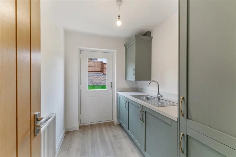 Image carousel 3495831 1761616900