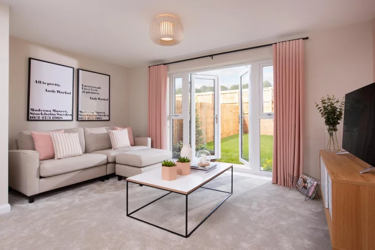 Image carousel 3496481 1761707012