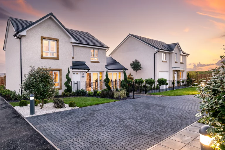 Image carousel 3497756 1762052495