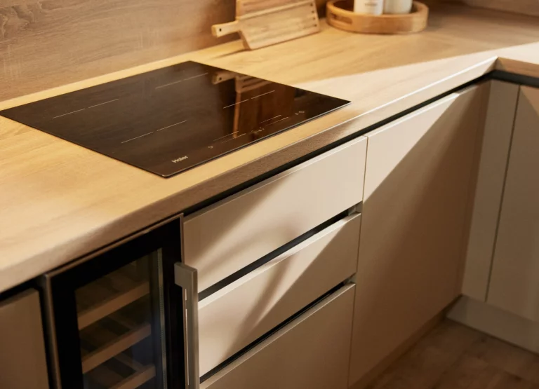 Image carousel 3498411 1762159252