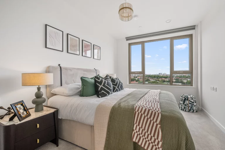 Image carousel 3498721 1762225467