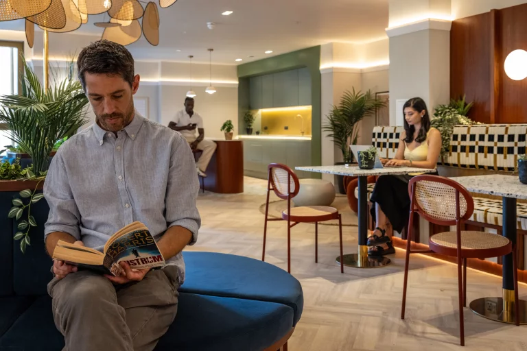 Image carousel 3498776 1762225469