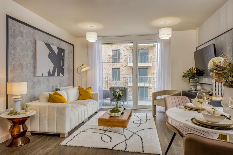 Image carousel 3501851 1762571049