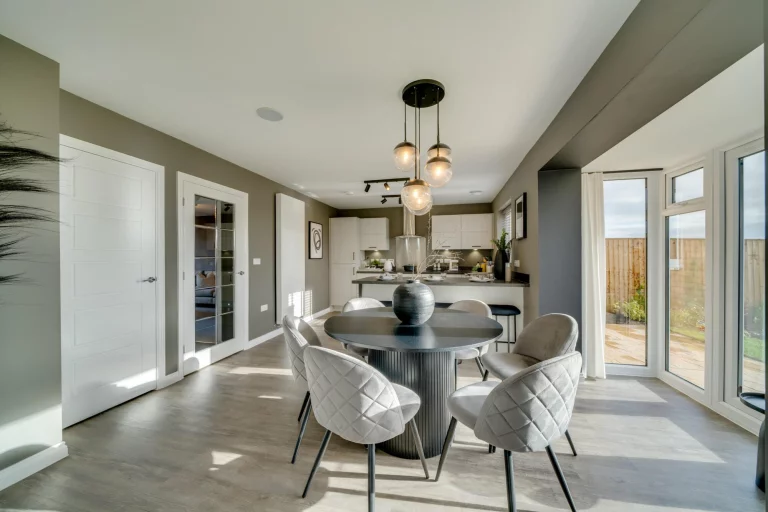 Image carousel 3502206 1762578066