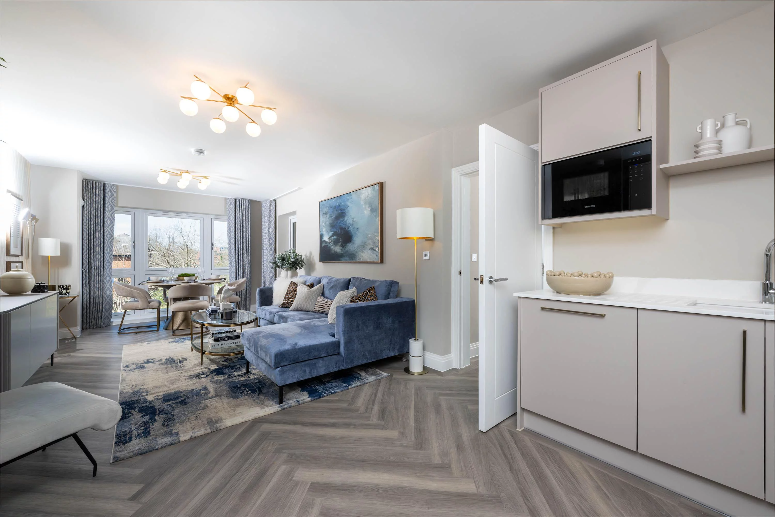 Image carousel 3502441 1762790169