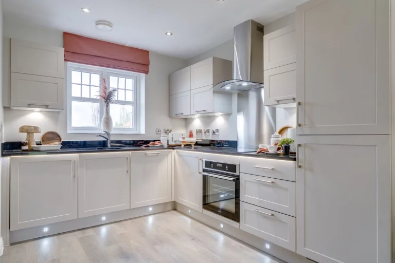 Image carousel 3506241 1763269247