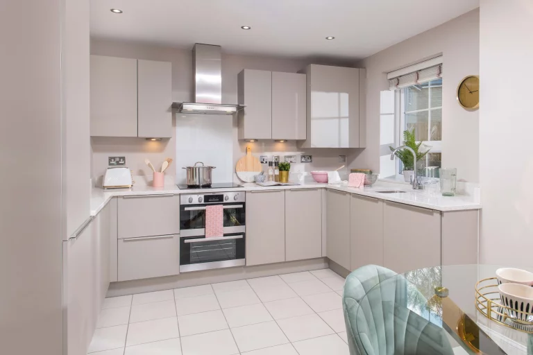 Image carousel 3510351 1764212477