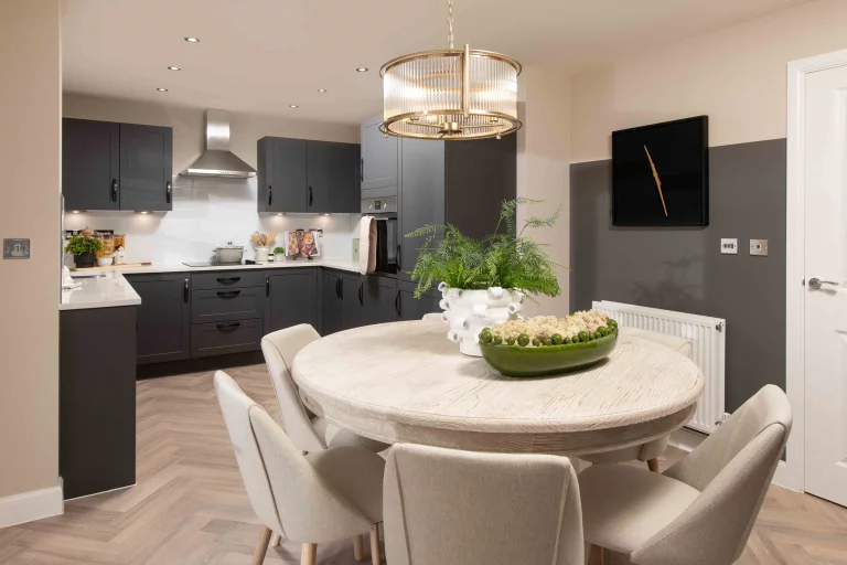 Image carousel 3512746 1764730862