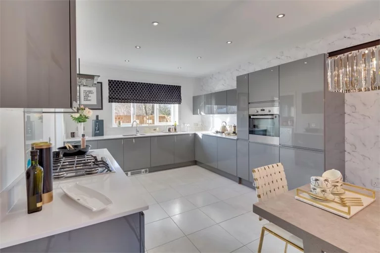 Image carousel 3514036 1764901259