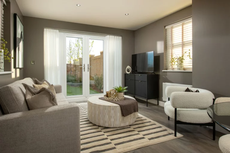 Image carousel 3514806 1764990183