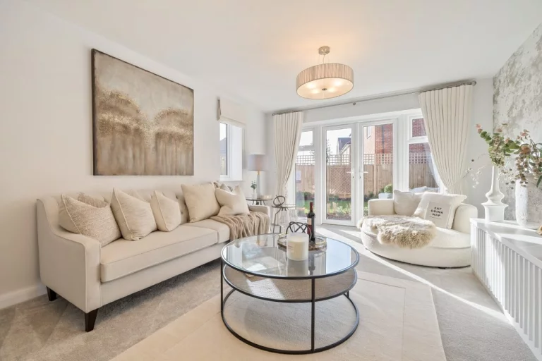 Image carousel 3515956 1765332070