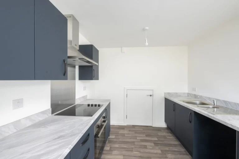 Image carousel 3516081 1765332072