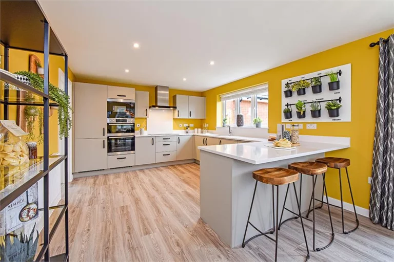 Image carousel 3516136 1765332615