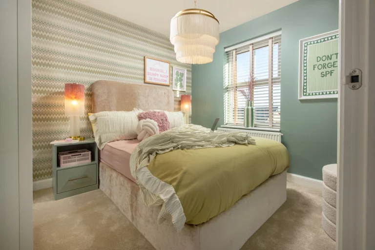 Image carousel 3517136 1765508524