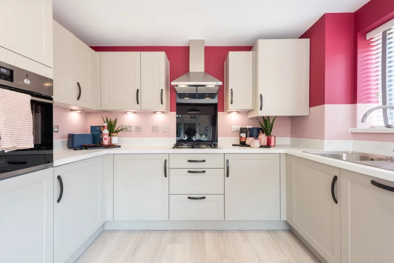 Image carousel 3517176 1765508590