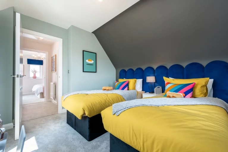 Image carousel 3517201 1765508592