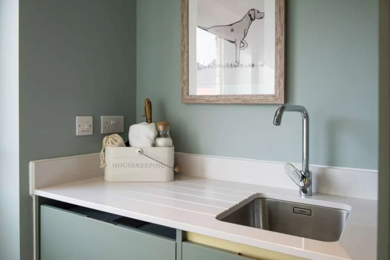 Image carousel 3517346 1765591297