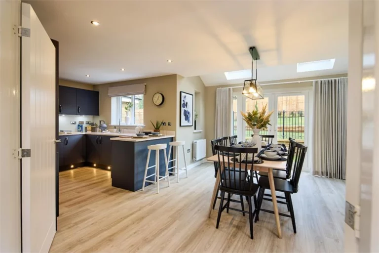 Image carousel 3517666 1765765335