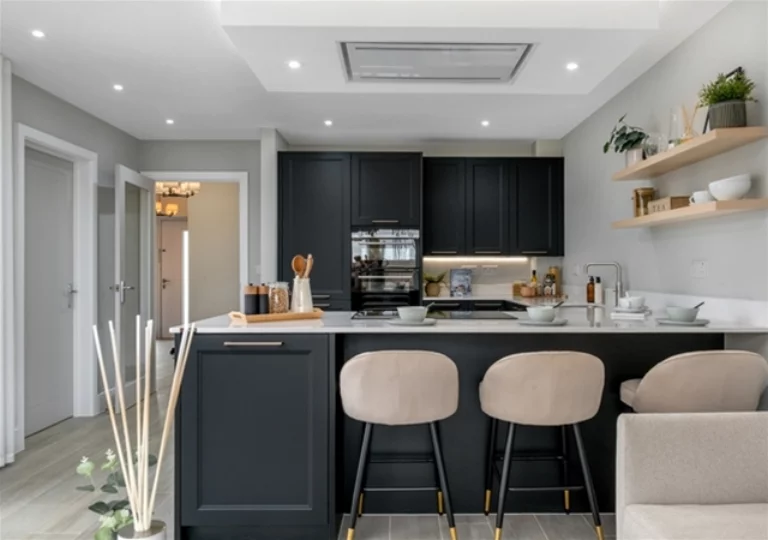 Image carousel 3517736 1765792444