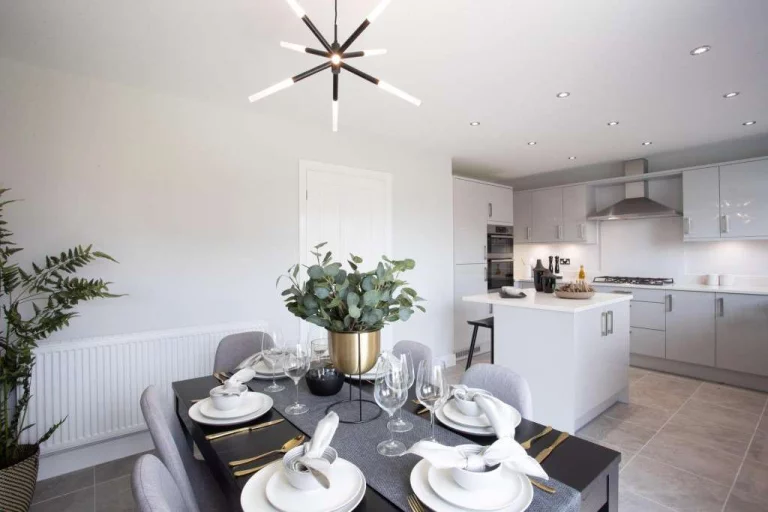 Image carousel 3517866 1765850498