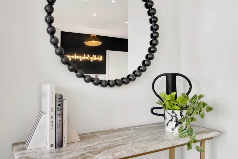 Image carousel 3518561 1765940644