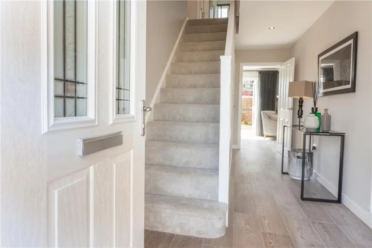 Image carousel 3526371 1768269825