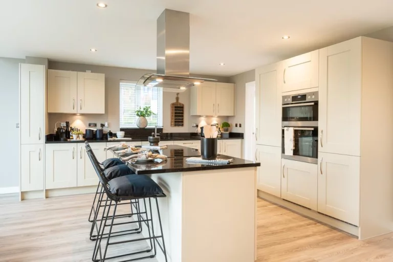 Image carousel 3526616 1768270143