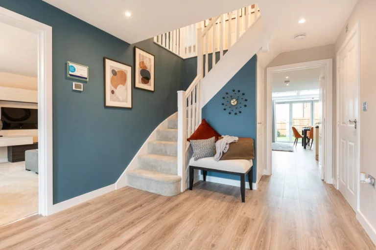 Image carousel 3526671 1768270147