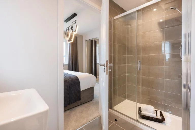 Image carousel 3526721 1768270150