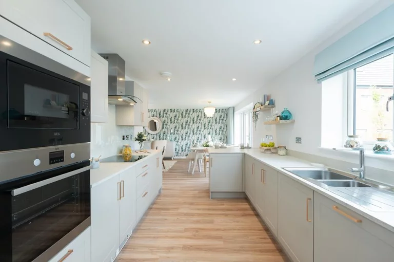 Image carousel 3526796 1768270863