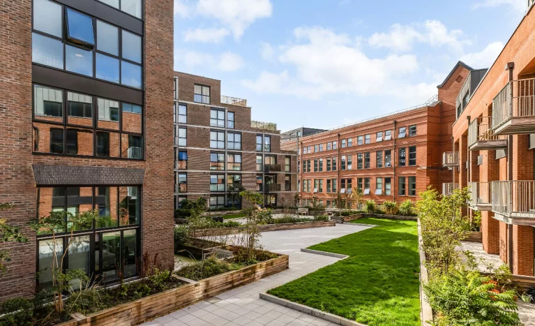 Image carousel 3535756 1769422564