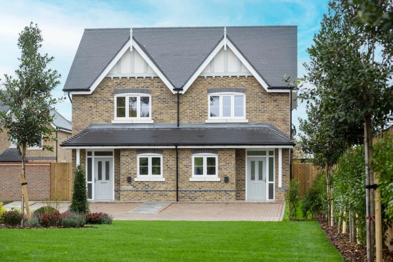 Image carousel 3537286 1769606764