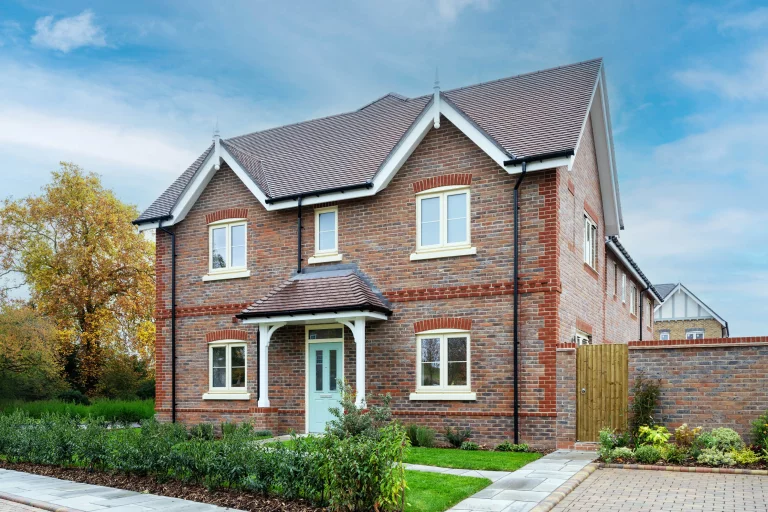 Image carousel 3537291 1769606789