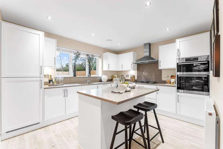 Image carousel 3541796 1770256852