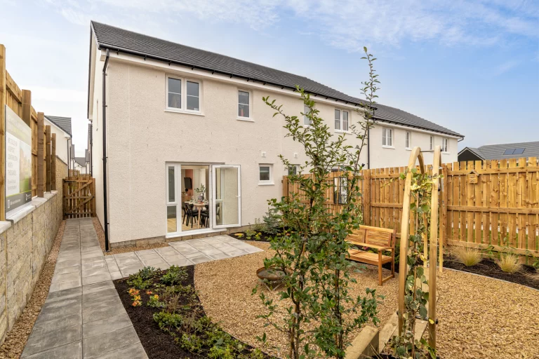 Image carousel 3547191 1770865400