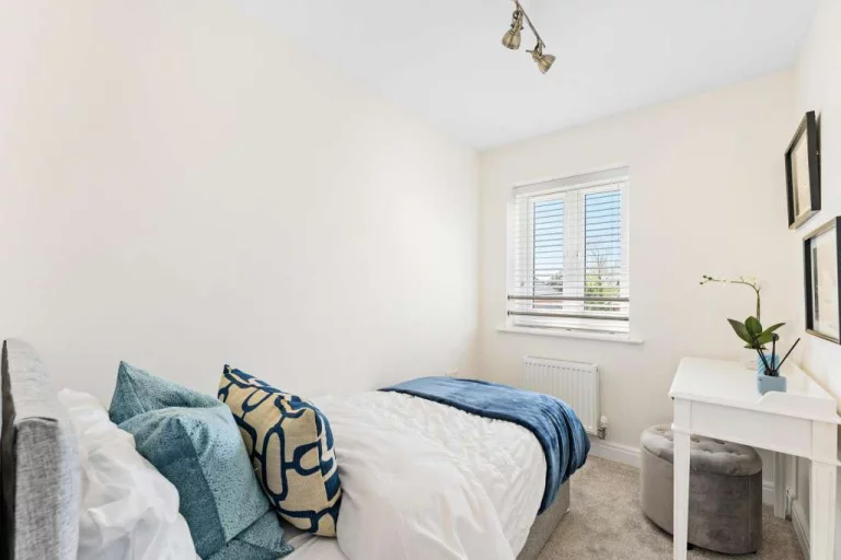 Image carousel 3549396 1771466469