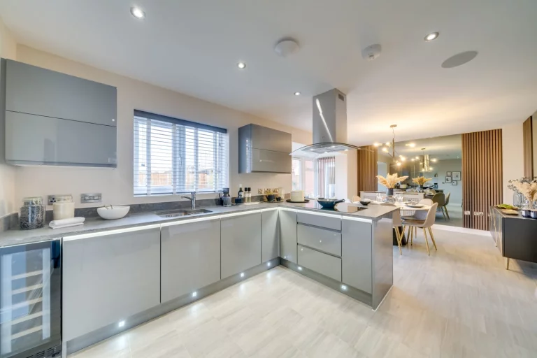 Image carousel 3551366 1771995678